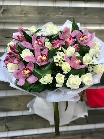 Букет цветов из: Розы и Хризантемы в Пучежи