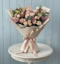 Букет цветов из:  Розы и Лизиантусы в Пучежи