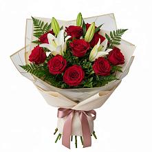 Букет цветов из:  Лилии и Розы #REPLACE_PRED# Пучежи