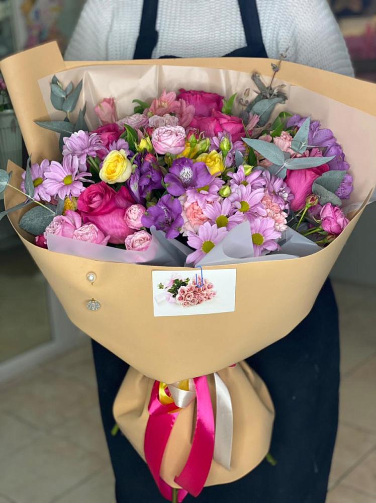 Букет цветов из: Хризантемы, Гвоздики и Альстромерии в Пучежи