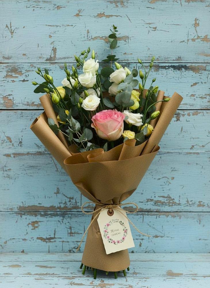 Букет цветов из: Розы и Лизиантусы в Пучежи