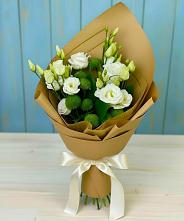 Букет цветов из:  Хризантемы и Лизиантусы в Пучежи