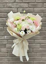 Букет цветов из:  Гвоздики, Розы, Лизиантусы и Хризантемы #REPLACE_PRED# Пучежи