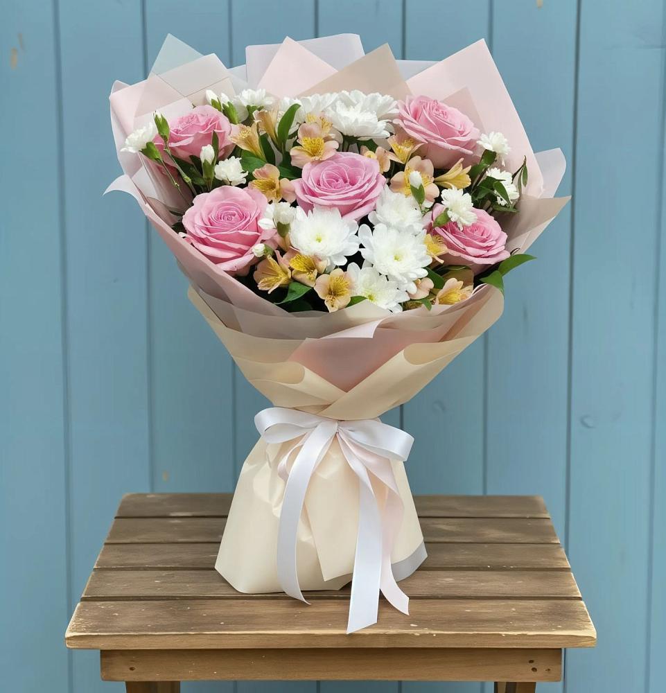 Букет цветов из: Гвоздики, Орхидеи и Розы в Пучежи