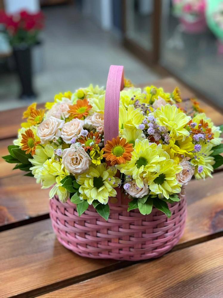 Цветочная композиция из Хризантемы и Розы в корзине в Пучежи