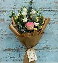 Букет цветов из:  Розы и Лизиантусы в Пучежи