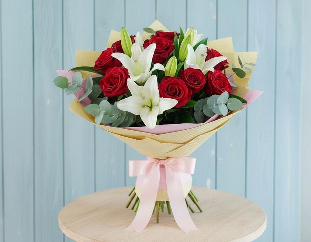 Букет цветов из: Лилии и Розы в Пучежи